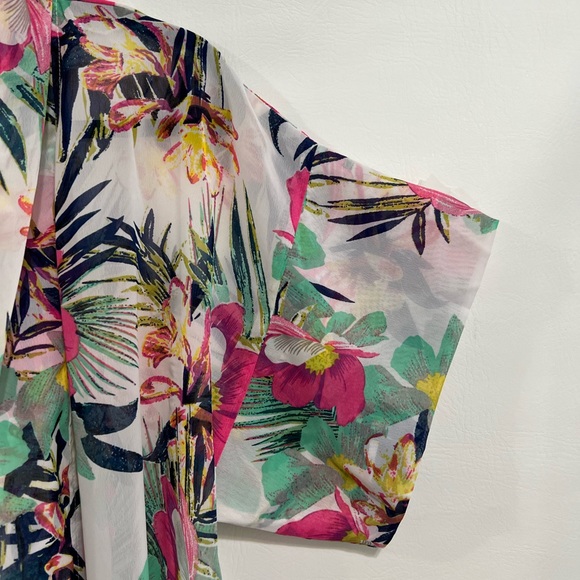 Kimono by Kaktus pink white NWOT, white floral print sz L.  Over up, Robe. - Picture 6 of 14